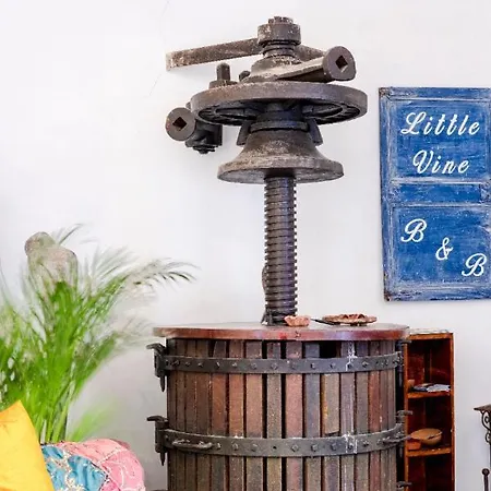 The Little Vine By Hello Homes Sitges *